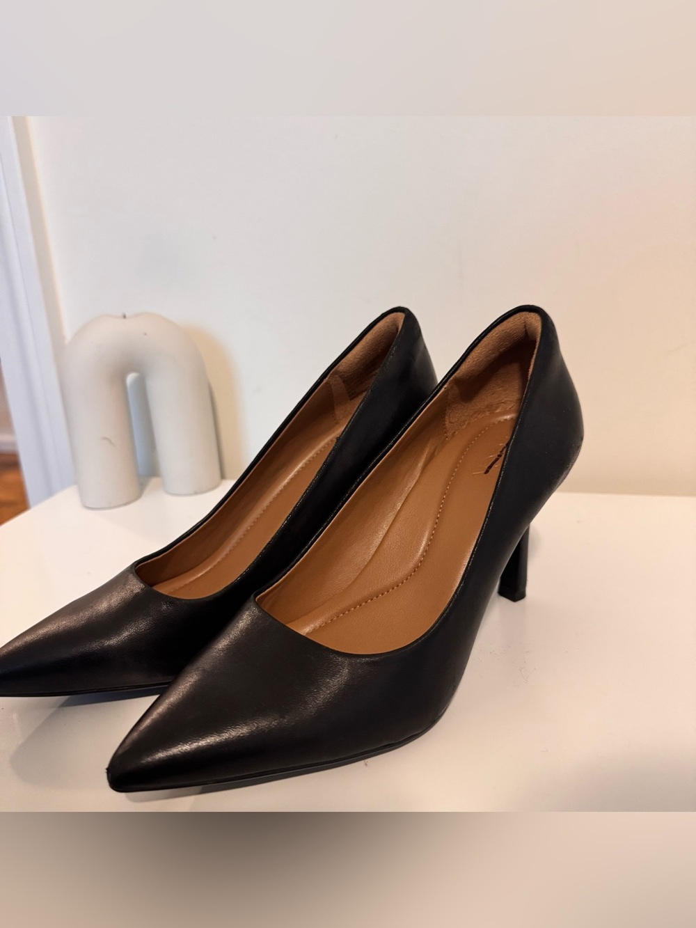 Nordstrom Black Pointed-Toe Genuine Leather